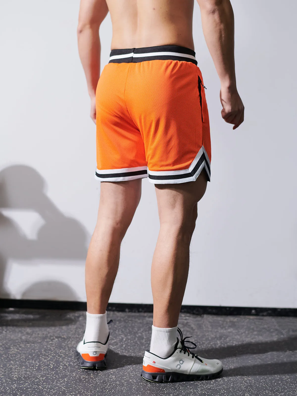 Gym To Street Mesh 6" Short