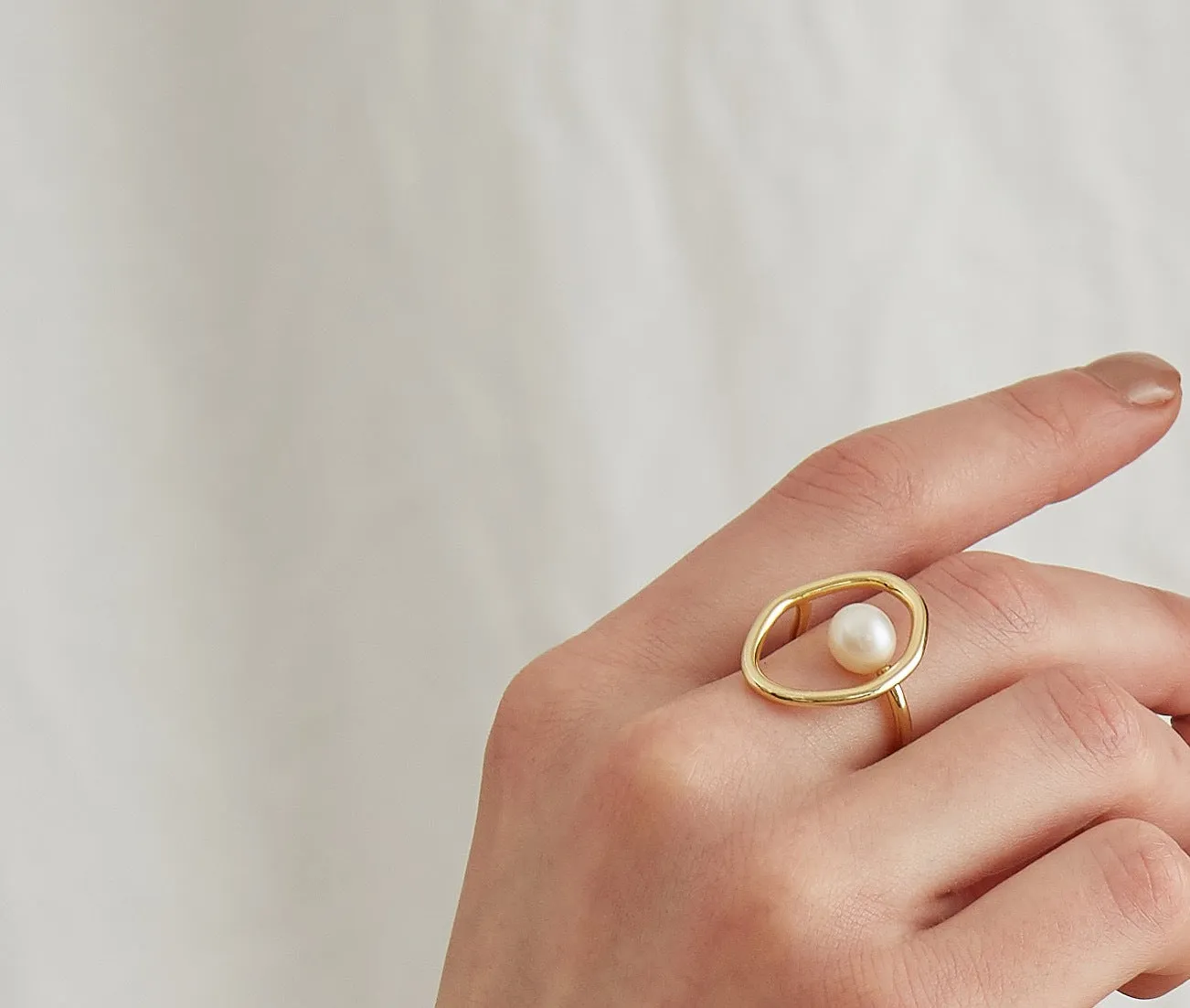 Open Closure Pearl Ring