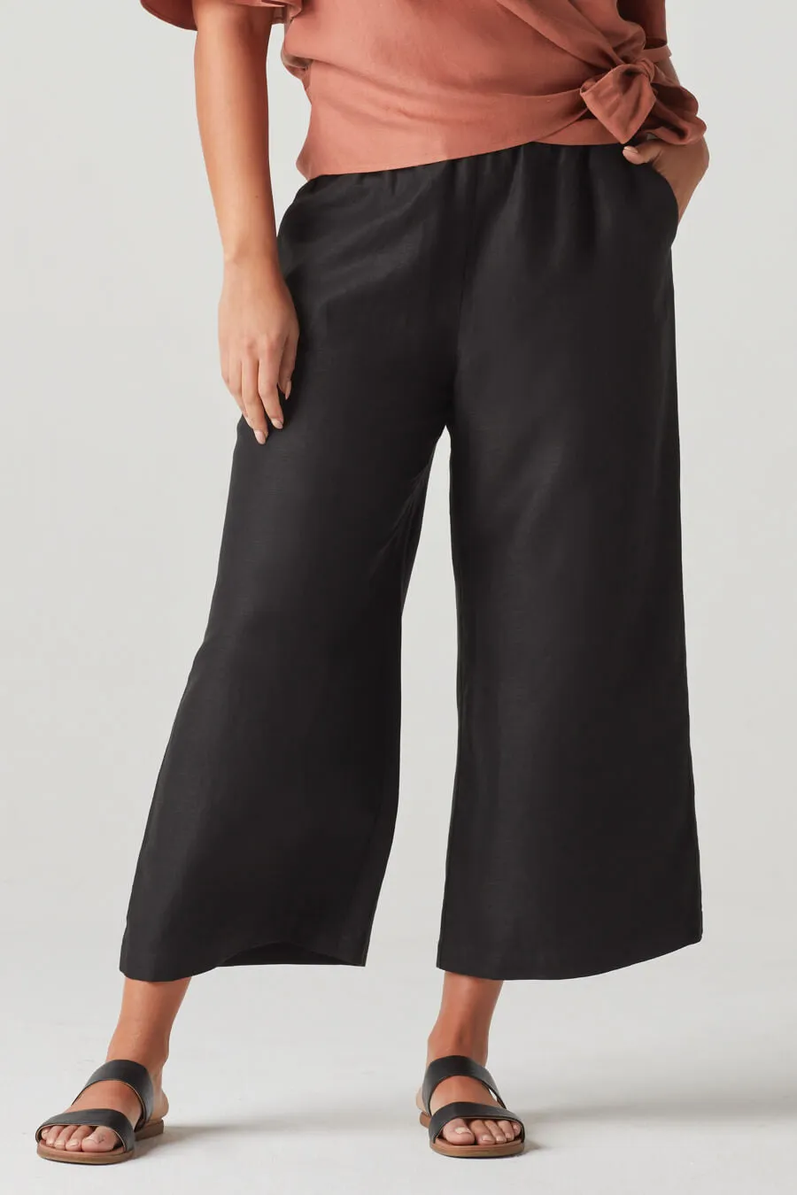 The Elastic Waist Wide Leg Pant