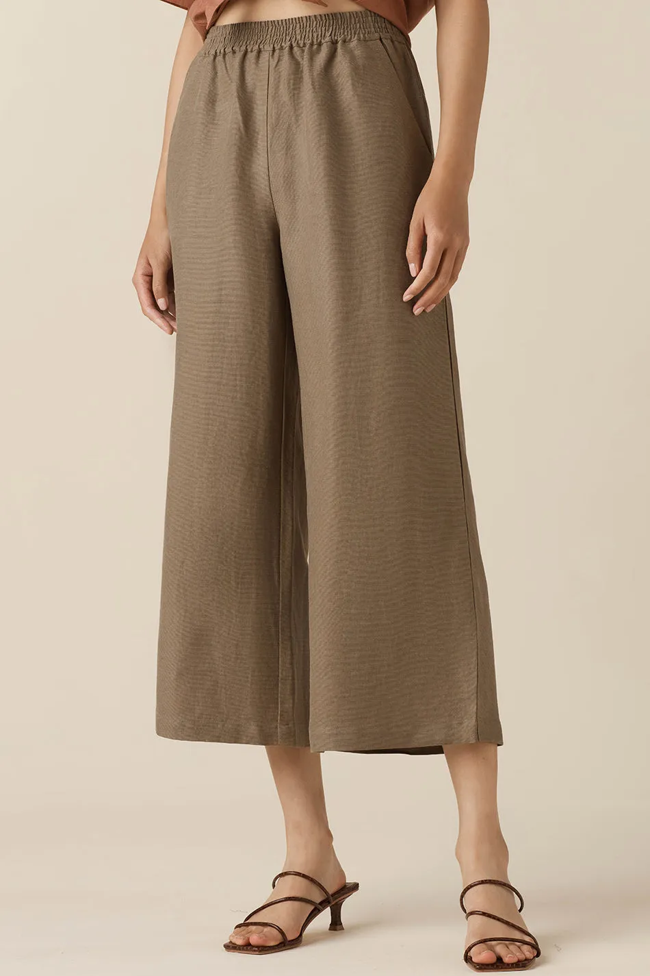 The Elastic Waist Wide Leg Pant